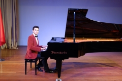 Güneş Yakartepe Piyano Nedir Kimdir Sözlük Ne Demek Genç Piyanist Musikisi Müzik OKUL Piano Büyük piyanoları (6)