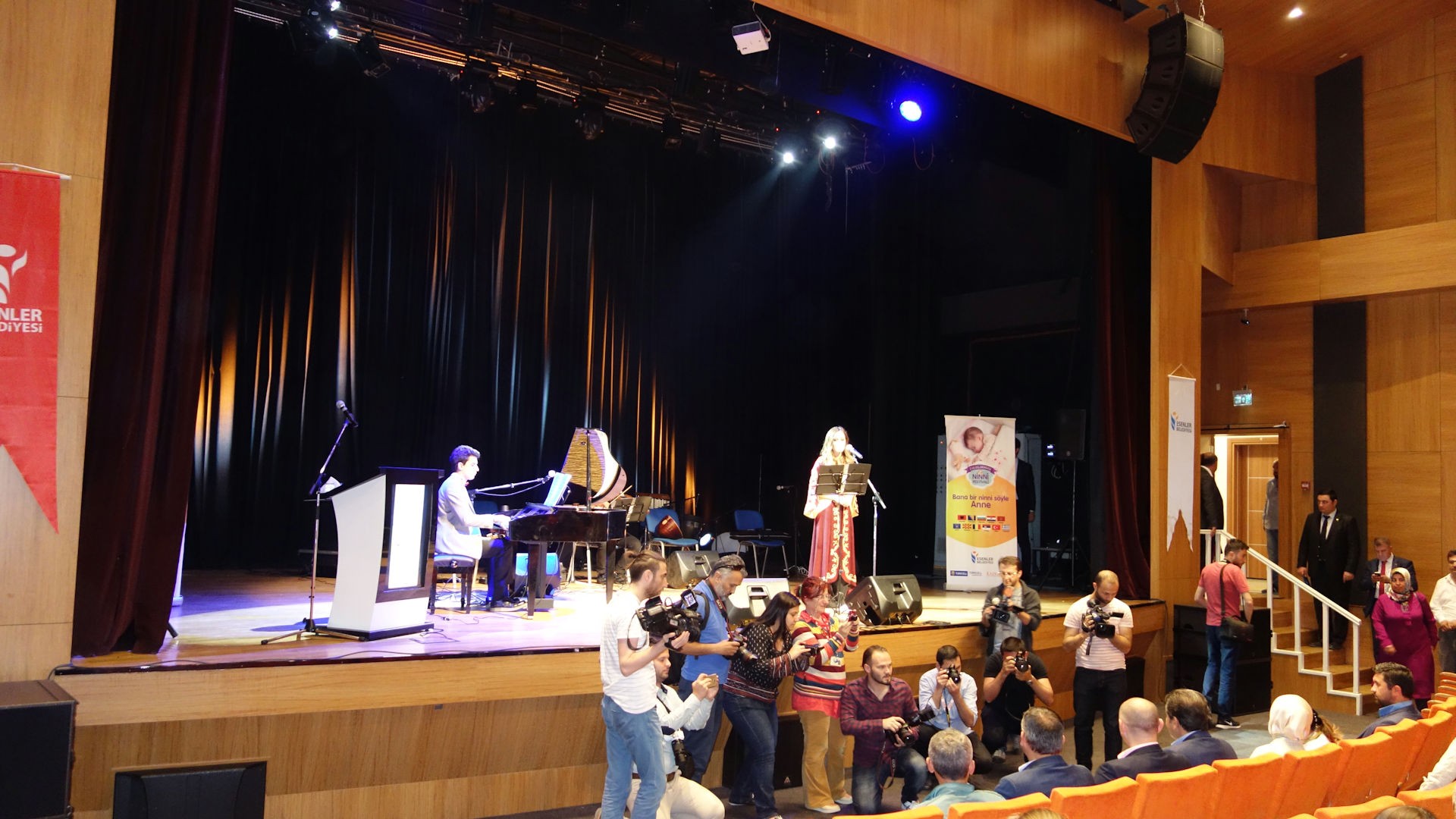 52. Osmanlıdan Günümüze Ninniler Esenler Ninni Festivali 2016 Piyano Canlı Konser Müzik Dinleti. Genç Piyanist Güneş Yakartepe. PiyanoTürk